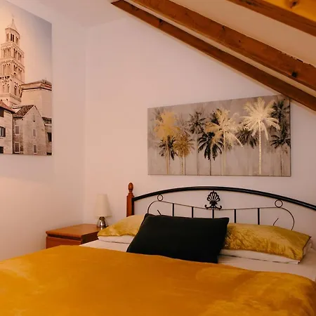 Large 3-bedroom Near Split Dalmatia *